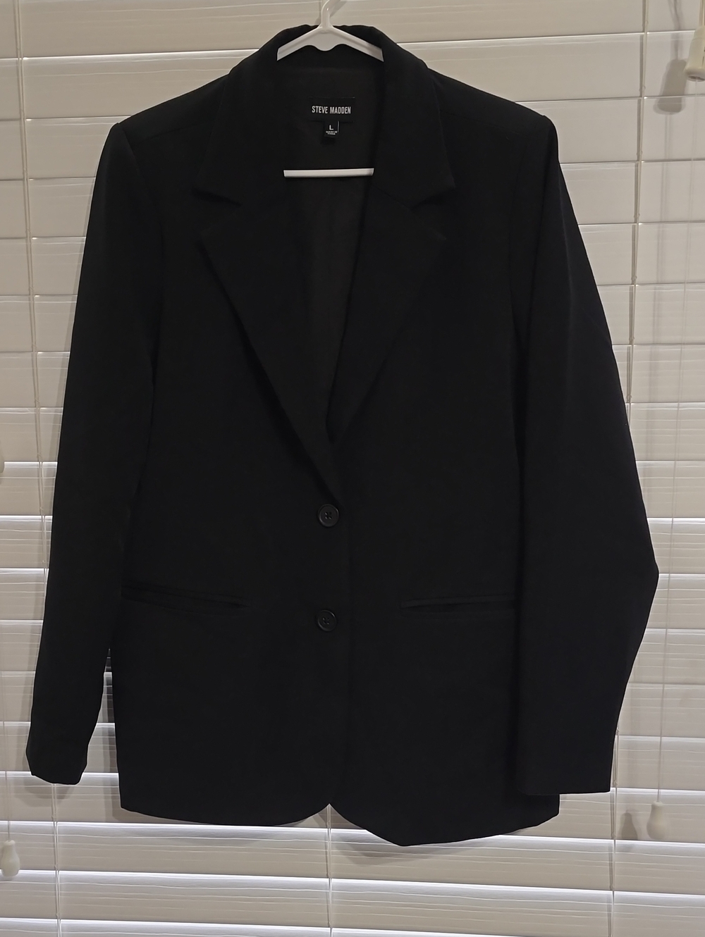 Steve Madden Black Single-Breasted Two-Button Blazer